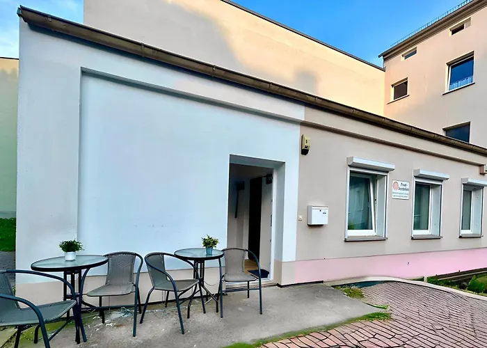 דירה Apartment-am-stadtbrunnen,50m2,kueche,2 Schlafzimmer,kfz Parkplatz,terrasse,waschmaschine *