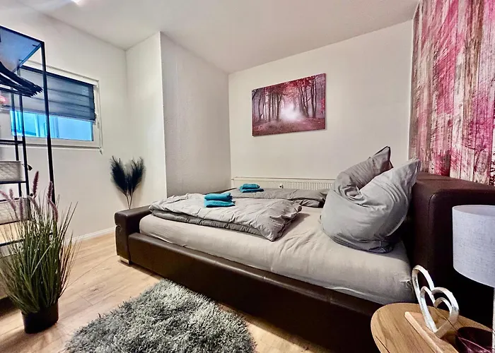 Apartment-am-stadtbrunnen,50m2,kueche,2 Schlafzimmer,kfz Parkplatz,terrasse,waschmaschine Apartament Chociebuż